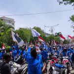 Tolak kenaikan BBM, ratusan mahasiswa geruduk gedung DPR Aceh