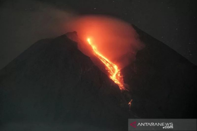 Gunung Merapi 13 kali luncurkan guguran lava selama sepekan