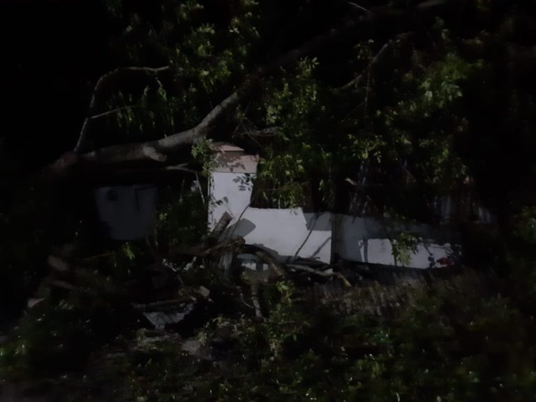 Satu rumah di Sabang rusak akibat angin kencang