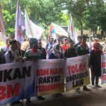 Gelar aksi di DPRA, buruh minta pemerintah naikkan UMP hingga 20 persen
