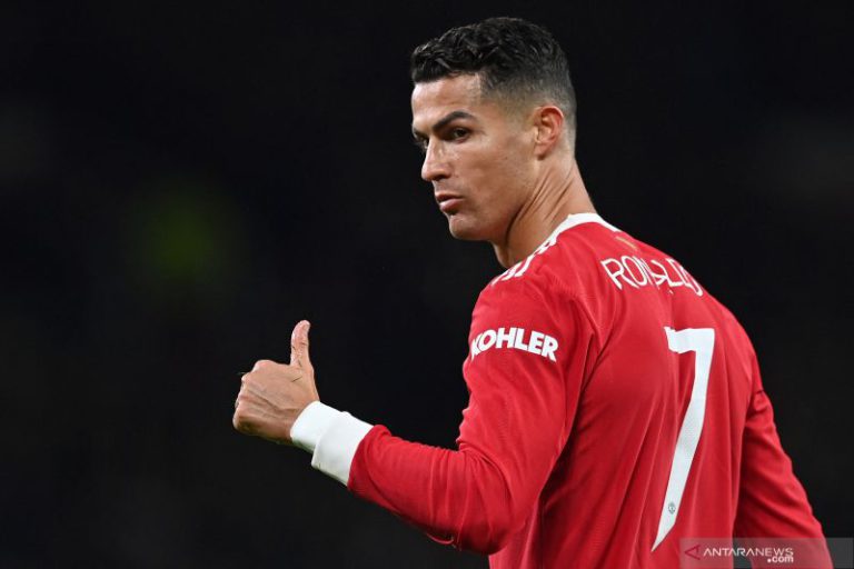 Cristiano Ronaldo bawa Manchester United kalahkan Everton