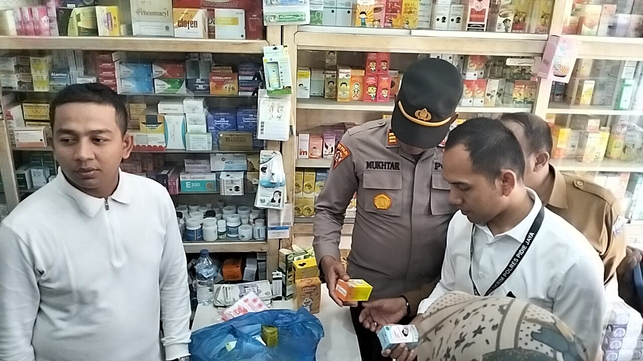 Polisi sidak sejumlah apotek di Pidie Jaya