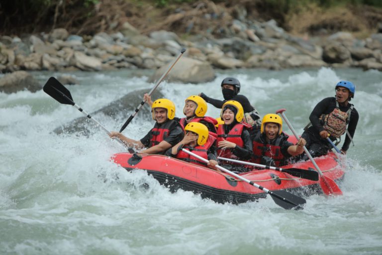 Gandeng inluencer, Disbudpar Aceh promosikan Pidie lewat arung jeram