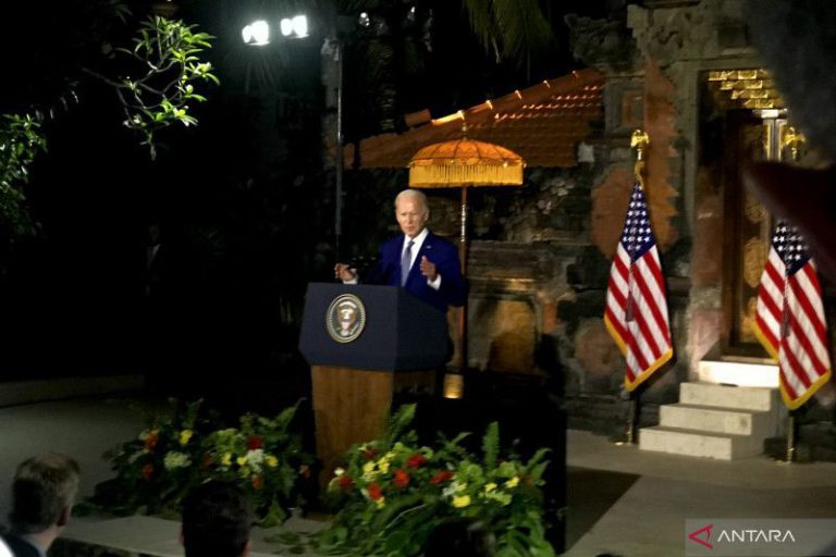 Biden tunggu pertemuan para pemimpin negara saat KTT G20 di Bali