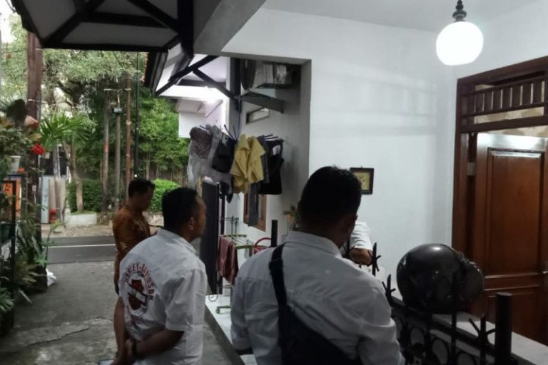 Polisi buru pencuri motor bersenjata api di Jaksel