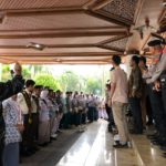 Ratusan pelajar datangi Kantor Gubernur Aceh, mengaku diperintah oleh guru
