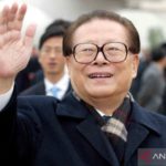 China kibarkan bendera setengah tiang untuk Jiang Zemin