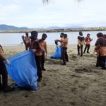 Ratusan anggota Pramuka se-Banda Aceh bersihkan Pantai Ulee Lheue