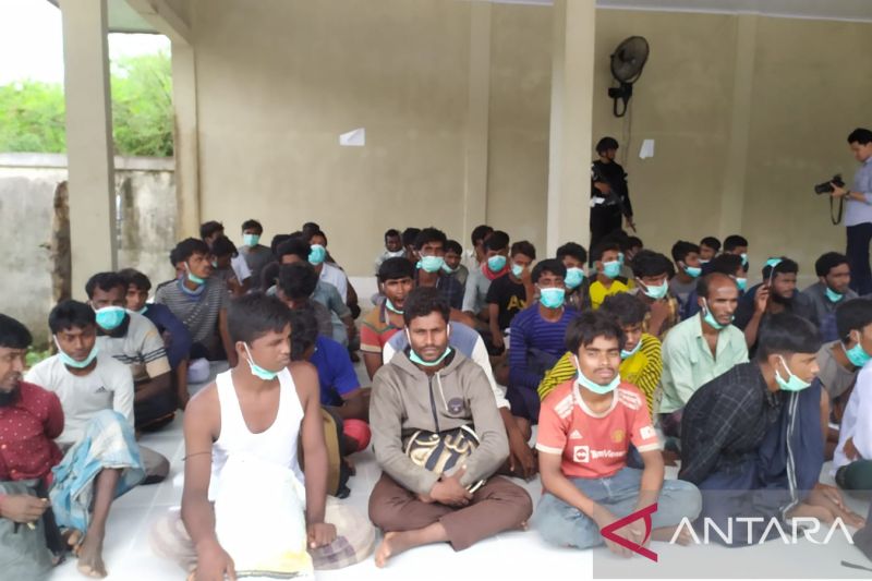 57 warga Rohingya di Aceh Besar dipindahkan ke UPTD Dinas Sosial Aceh