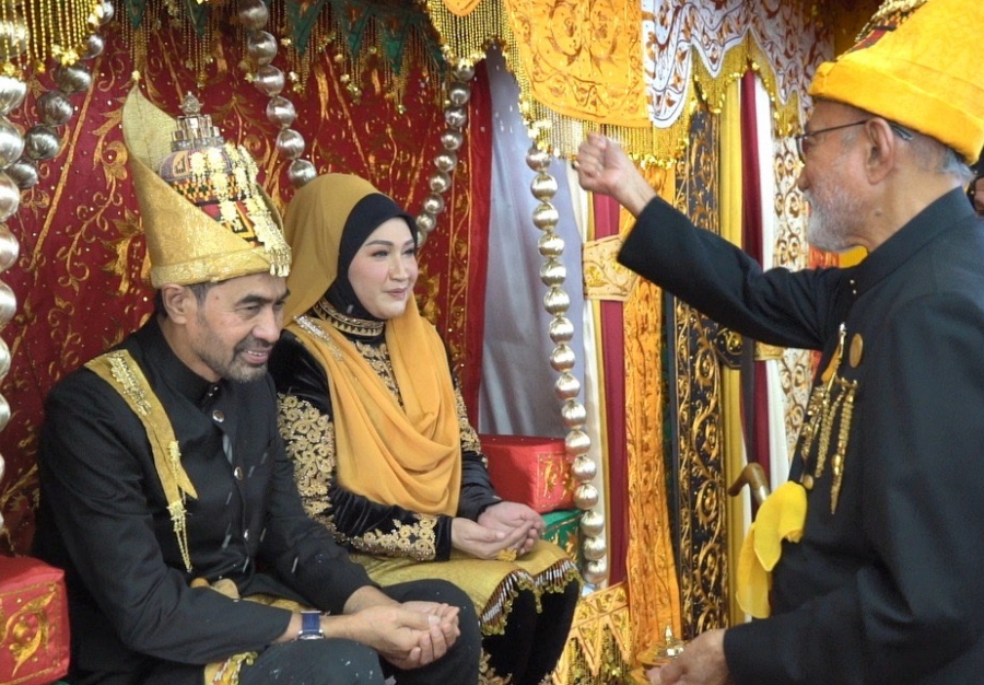 Muzakir Manaf dilantik sebagai Wakil Wali Nanggroe Aceh