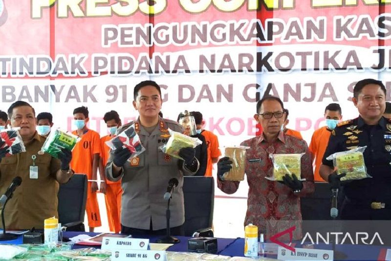 Polda Riau gagalkan peredaran narkoba dari Aceh, dua orang ditangkap