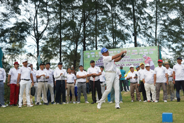 Pangdam IM buka turnamen golf berhadiah mobil Xpander