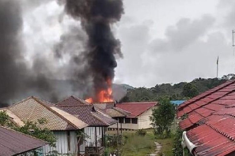 Kelompok bersenjata pimpinan Nelson Mimin bakar sekolah di Papua