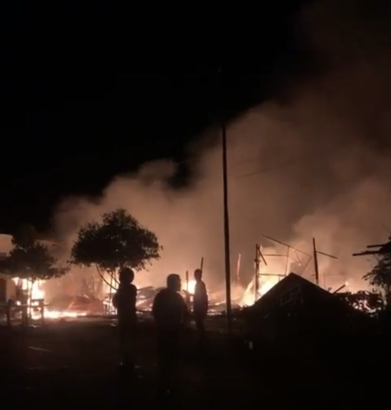 Empat kios di Aceh Besar ludes terbakar