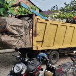 Truk pengangkut kayu ditangkap di Aceh Barat
