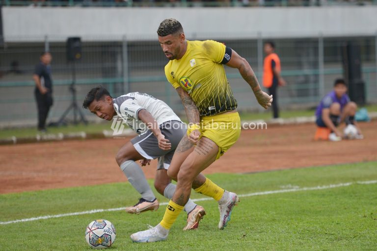 Dengan 10 pemain, Persib akui sulit redam Barito Putera