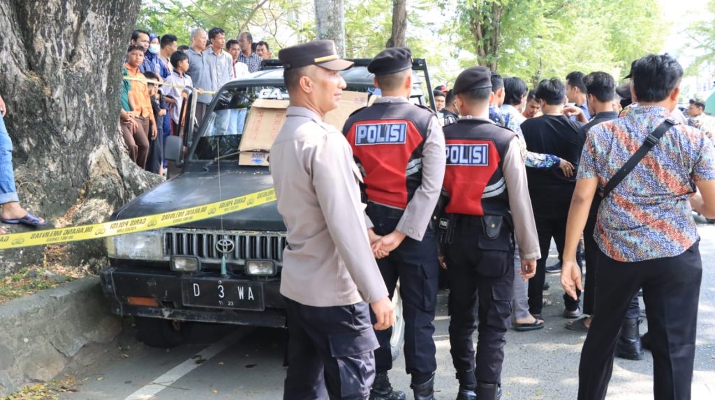 Warga Aceh Besar ditemukan meninggal dalam mobil