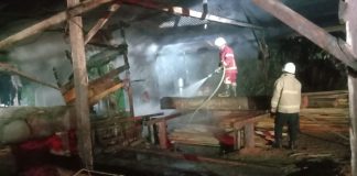 Kebakaran di Kuta Malaka Aceh Besar, tiga damkar dikerahkan