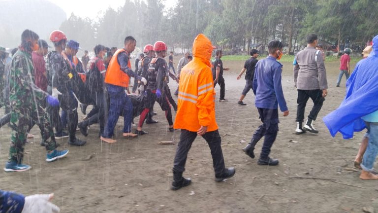 Korban tenggelam di Pantai Riting ditemukan mengapung perairan Pulau Rusa