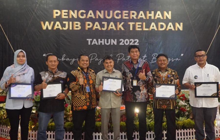 Kantor Pajak Lhokseumawe beri Anugerah WP Teladan 2022