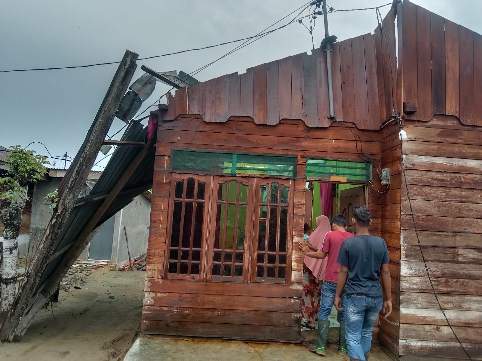 Delapan rumah di Aceh Timur rusak diterjang angin kencang