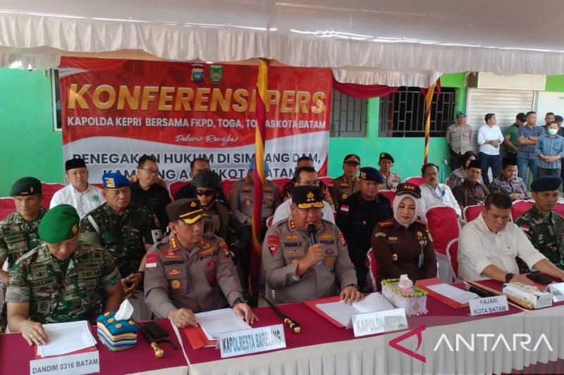 Kapolda warga Kampung Aceh di Batam ikut awasi peredaran narkoba
