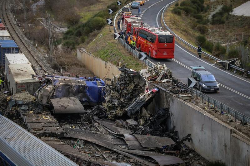 PM Yunani minta maaf terkait insiden tabrakan kereta api tewaskan 57 orang