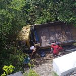 Truk bermuatan puluhan penumpang terjun ke jurang di Aceh Besar, empat orang meninggal