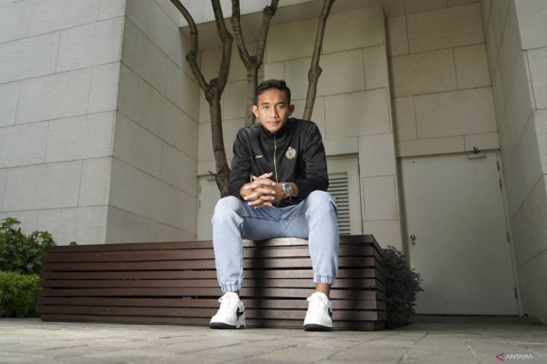 Persija resmi rekrut bek tim nasional Rizky Ridho