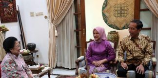 Silaturahmi lebaran ke rumah Megawati, Presiden RI Joko Widodo bahas soal Ganjar Pranowo