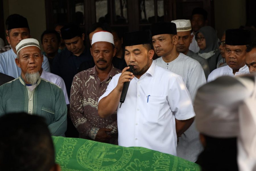 Pj Bupati Aceh Besar berduka atas wafatnya Camat Lhoknga