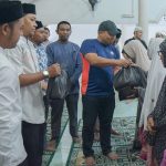 Warga miskin di Cot Suruy dapat paket ramadhan, diserahkan langsung Pj Bupati Aceh Besar 