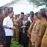 Terobos banjir, Pj Gubernur Aceh kunjungi sekolah di pelosok Singkil