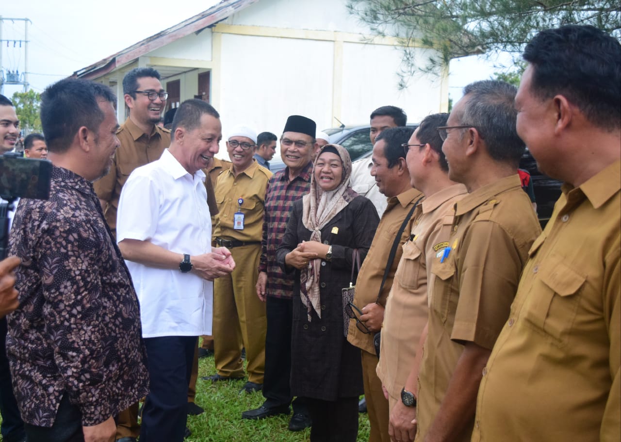 Terobos banjir, Pj Gubernur Aceh kunjungi sekolah di pelosok Singkil