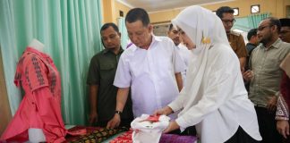 Pj Gubernur puji keindahan hasil kerajinan khas Aceh Singkil