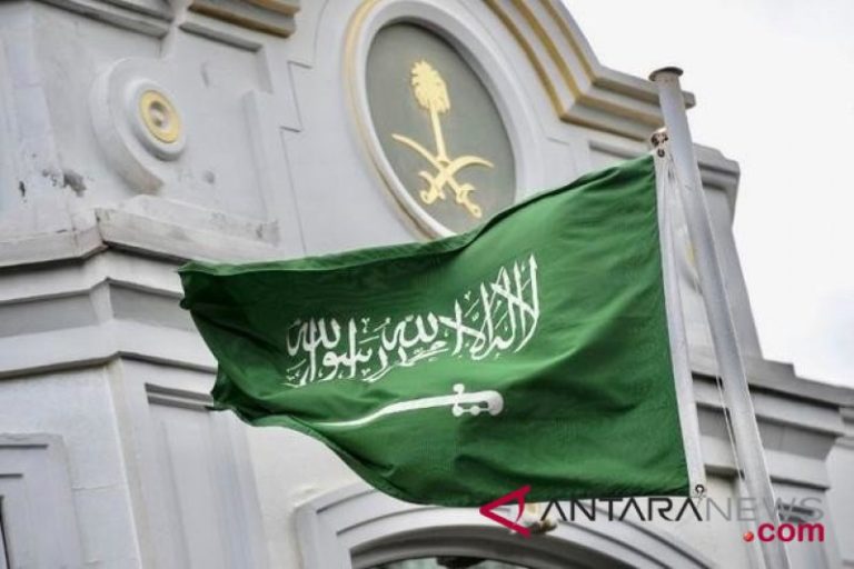 Arab Saudi penggal dua warga Bahrain terkait terorisme