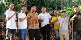 Amal Hasan silatuhrami bersama petani di Pasie Raya Aceh Jaya