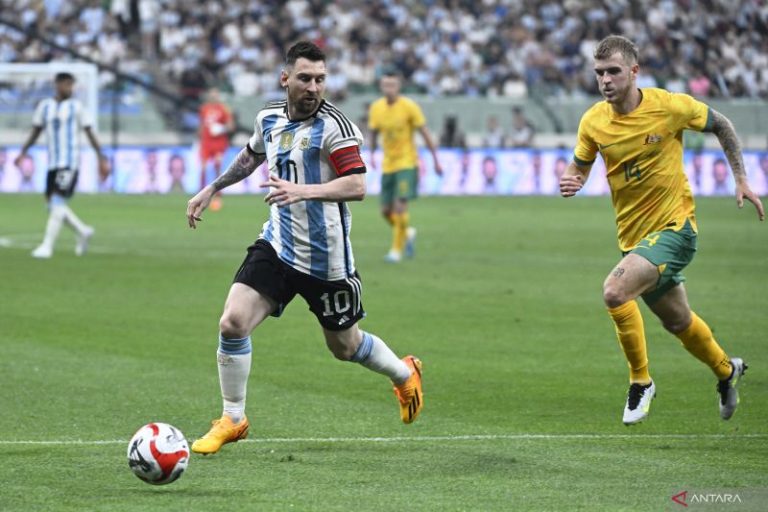 Komplotan penjual tiket palsu Indonesia vs Argentina beraksi di Stadion GBK