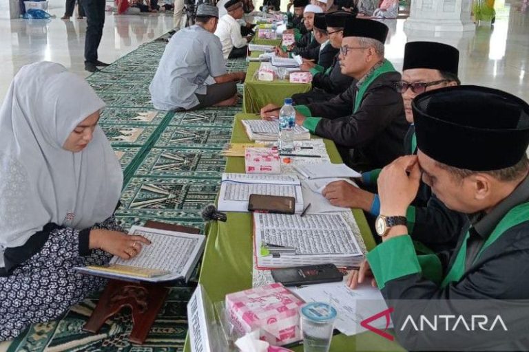 195 Bacaleg DPRK Lhokseumawe tidak ikut uji baca Al Quran