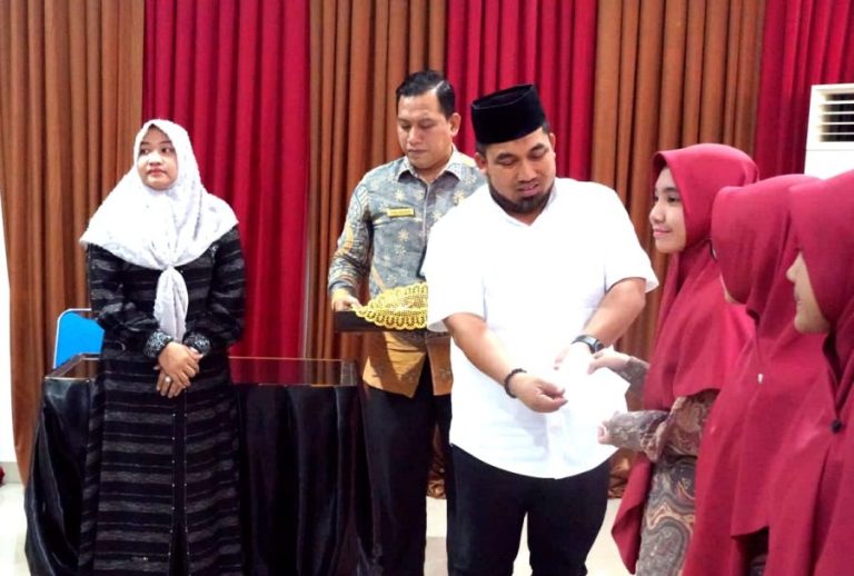 Santri peraih juara di MQK ke-3 provinsi raih bonus dari Pj Bupati Aceh Besar