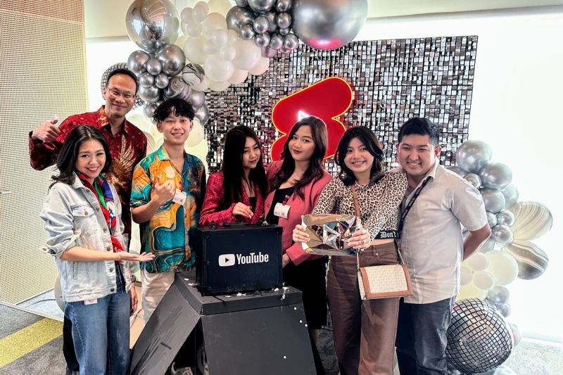 Raih 10 juta subscribers, enam Youtuber Indonesia raih Diamond Creator Award dari Youtube