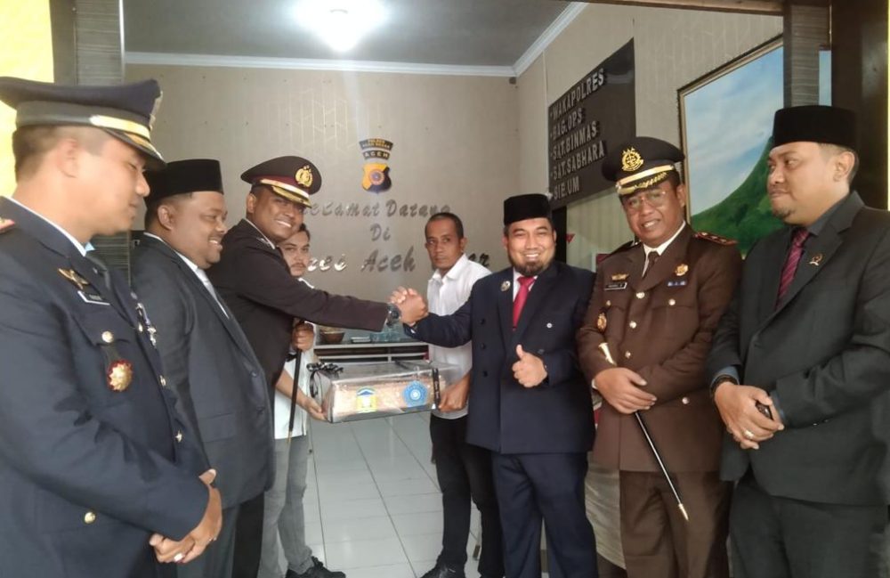 Kado istimewa Pj Muhammad Iswanto untuk Kapolres Aceh Besar di Hari Bhayangkara 