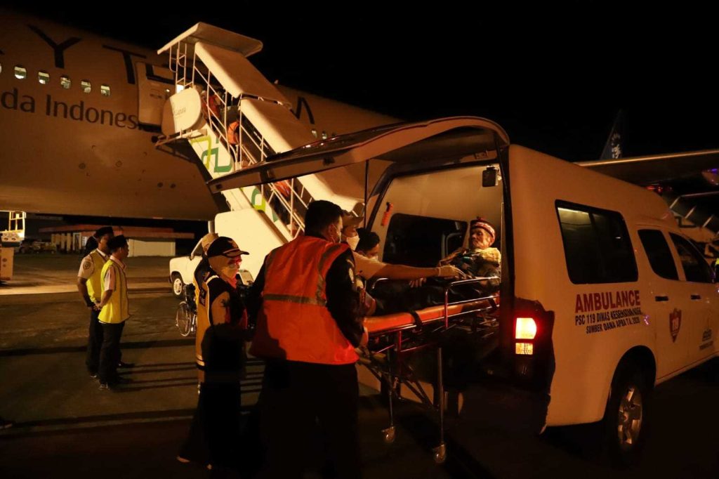 Jemaah haji kloter lima tiba di Aceh, satu orang dirujuk ke rumah sakit