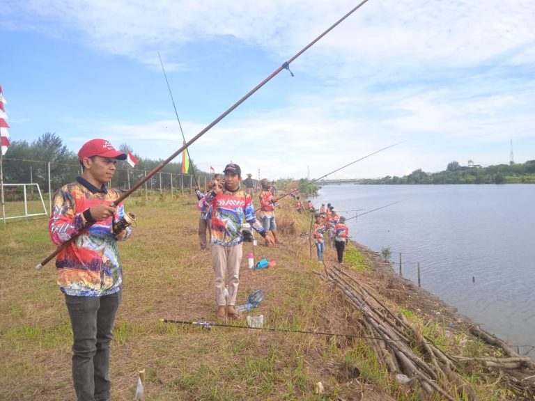 Lomba mancing gembira meriahkan HUT ke-78 RI di Aceh Besar