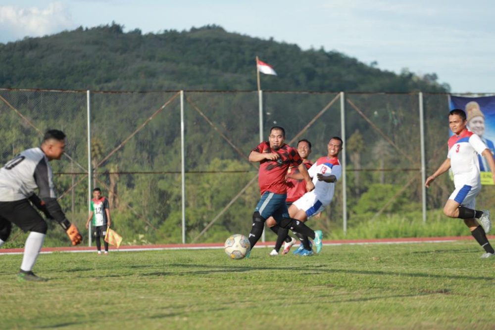 Skuad Eksekutif Pemkab Aceh Besar gilas tim Lanud FC 2-0, El Capitan Iswanto sumbang 1 gol