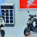 Honda perkenalkan motor listrik seharga Rp40 jutaan