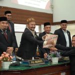 DPRK Aceh Besar terima LKPJ bupati tahun 2022