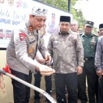 Didampingi Pj Bupati Aceh Besar, Irjen Pol Ahmad Haydar bantu sumur bor untuk warga