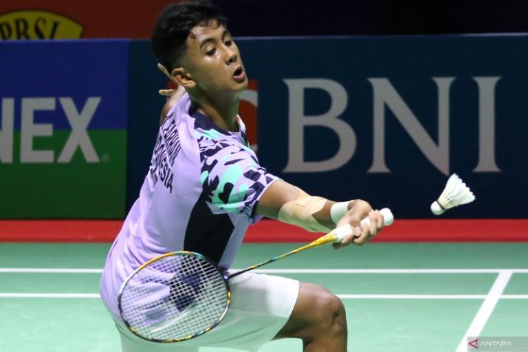 Alwi Farhan cetak sejarah juara dunia junior BWF 2023