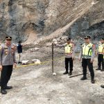 Operator beko tewas tertimpa runtuhan batu gunung di Peukan Bada